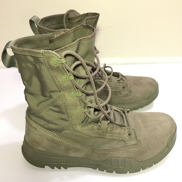 olive green nike boots